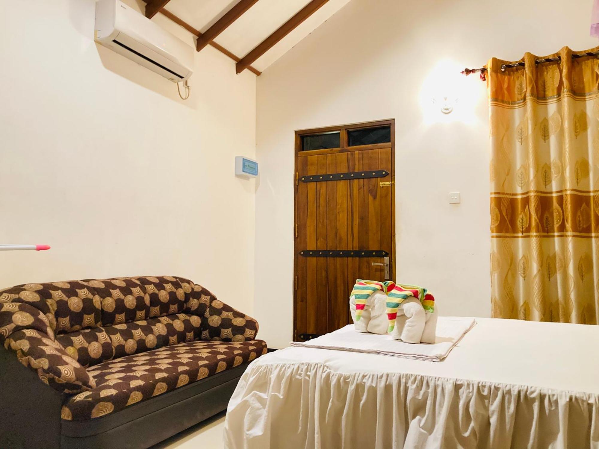Suncity Privacy Cottages Udawalawe Exterior photo